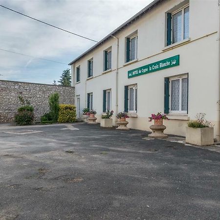 Hotel Du Cygne De La Croix Blanche Lailly-en-Val Экстерьер фото