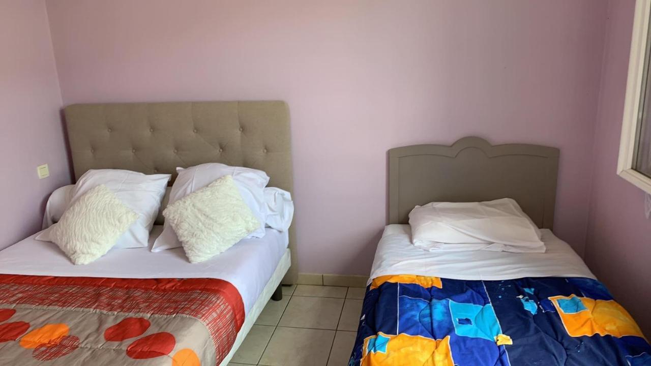 Hotel Du Cygne De La Croix Blanche Lailly-en-Val Экстерьер фото